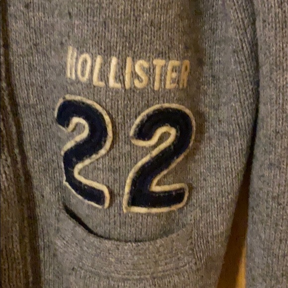 Hollister Cardigan Sweater - Picture 3 of 3